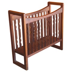 Porte-revues en noyer massif du milieu du siècle dernier d'Arthur Umanoff pour American Woodcraft