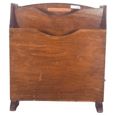 Porte-revues en bois massif du milieu du siècle