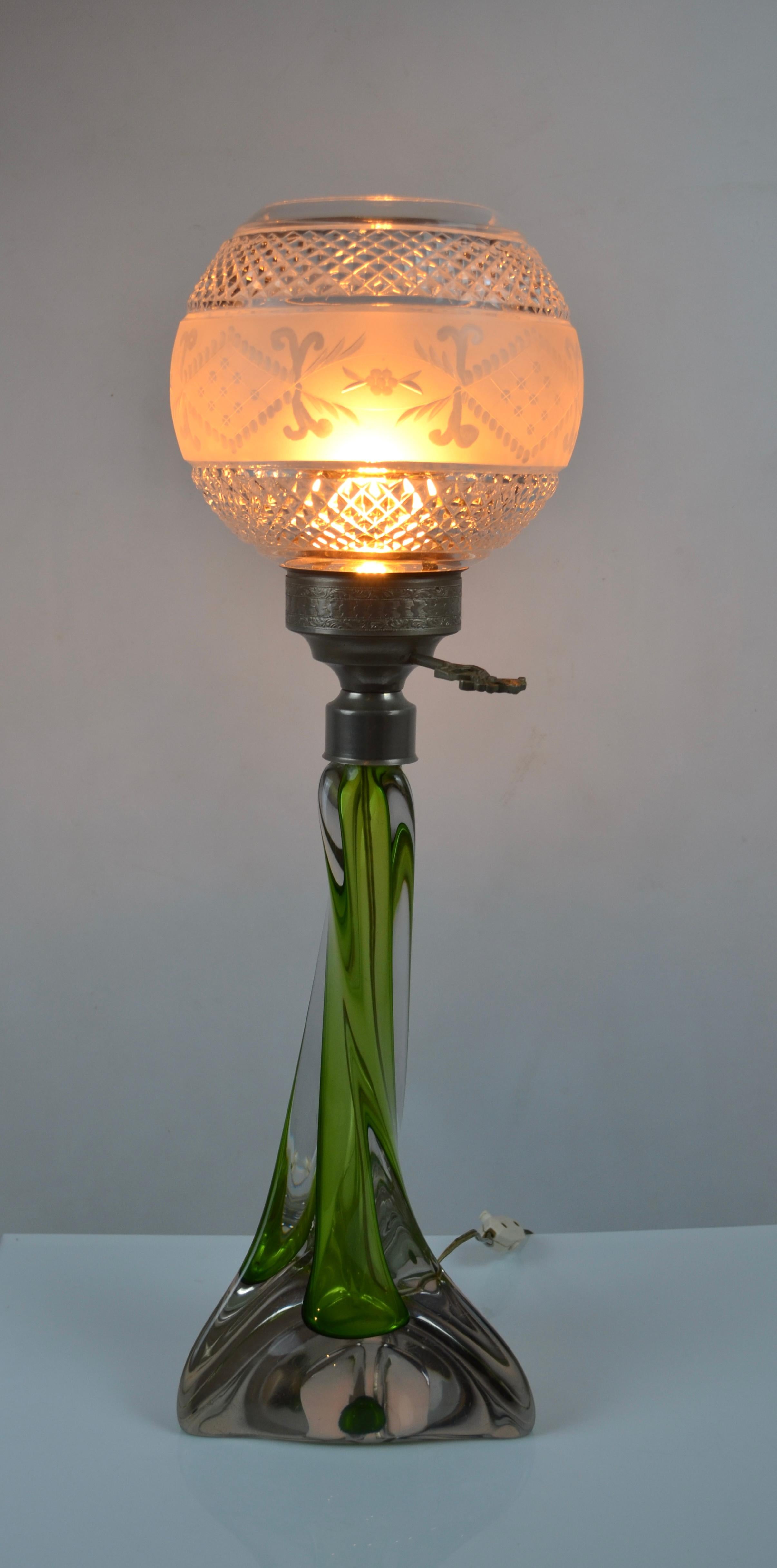Lampe de table en verre d'art Sommerso du milieu du siècle avec abat-jour en cristal taillé, années 1950 en vente 8