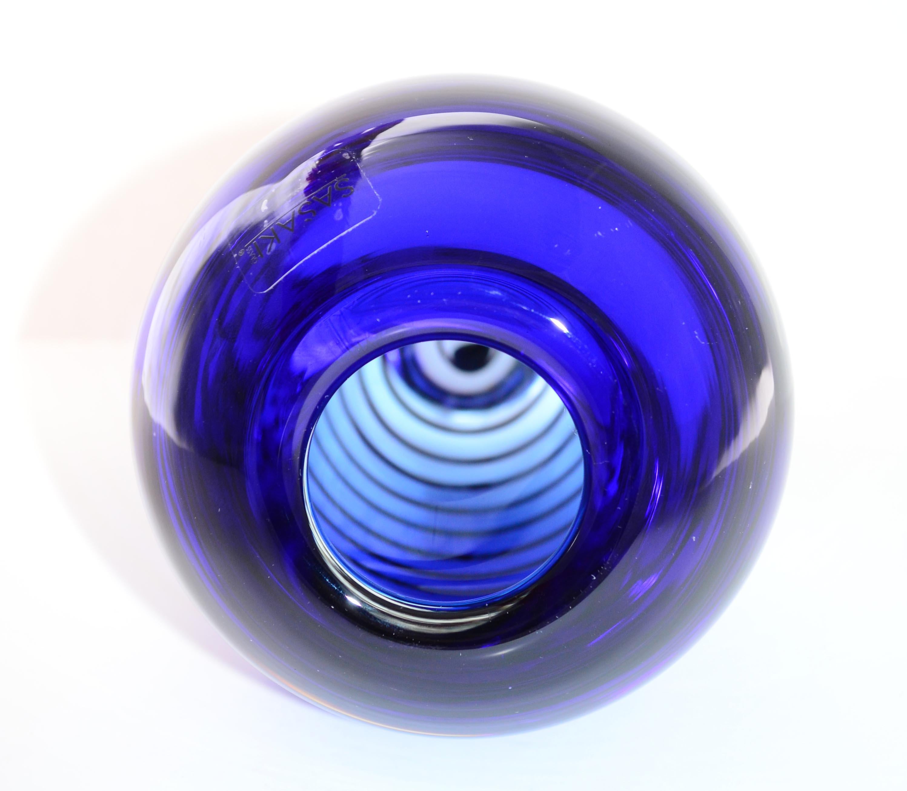 Giapponismo Vaso Sommerso di metà secolo in blu cobalto e nero a spirale in vendita