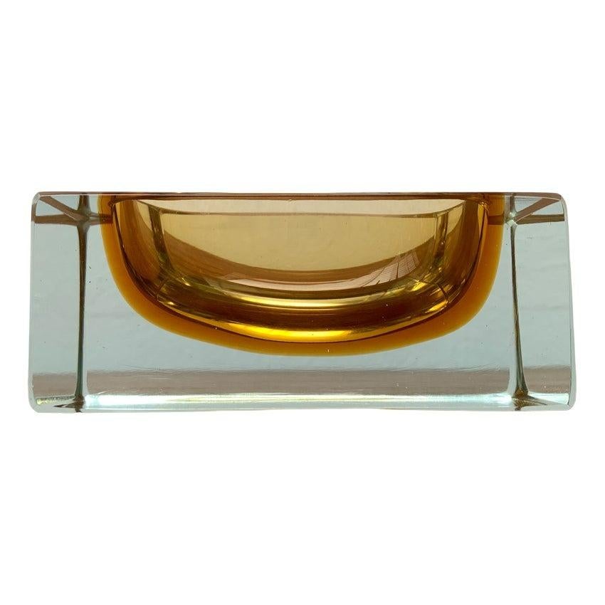 Cuenco en bloque de cristal de Murano Sommerso de mediados de siglo, años 60