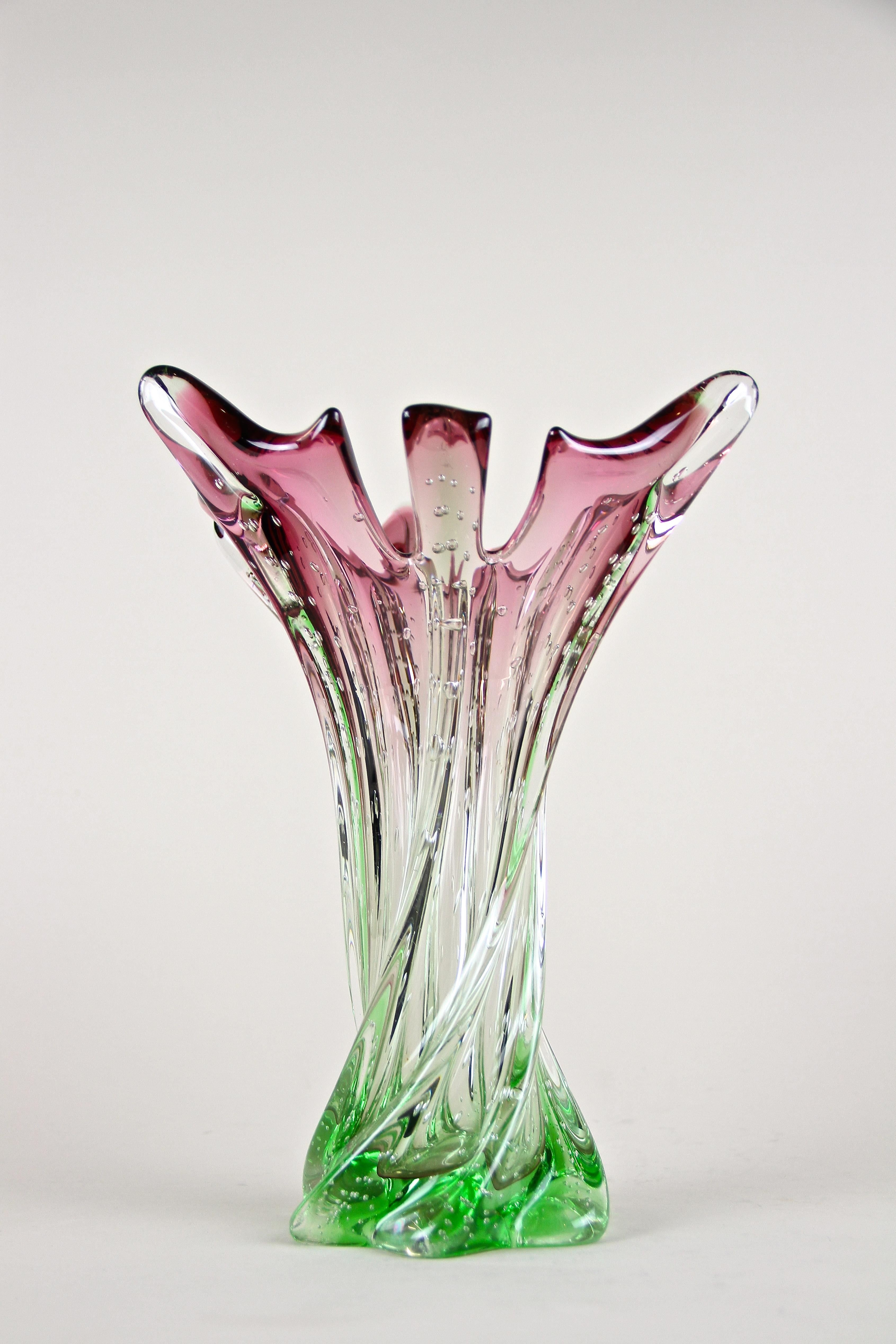 20th Century Mid Century Sommerso Murano Glass Vase Pink/ Green, Italy, circa 1960/70 For Sale