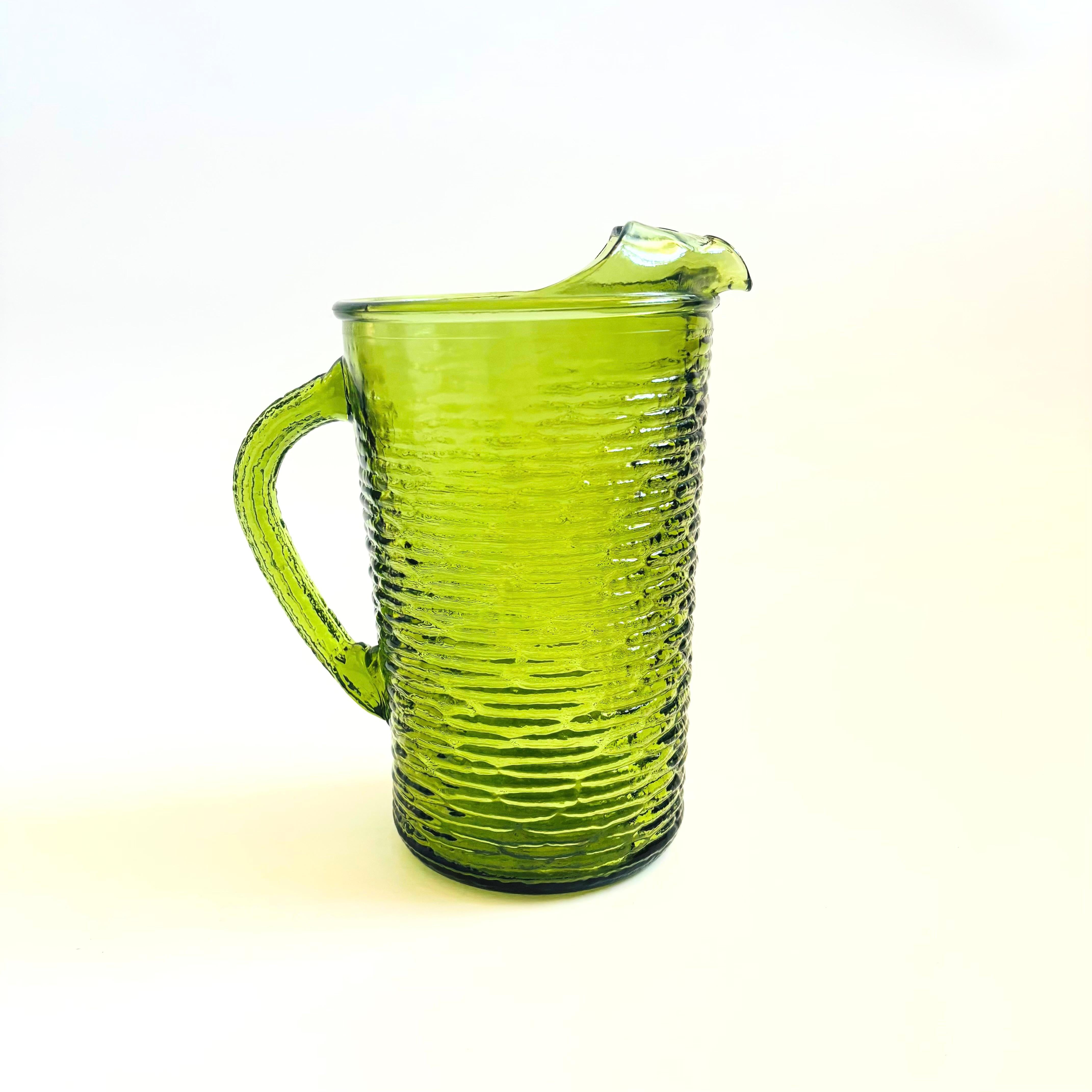 Mid-Century Modern Pichet en verre vert Greene & Greene Greene par Anchor Hocking en vente