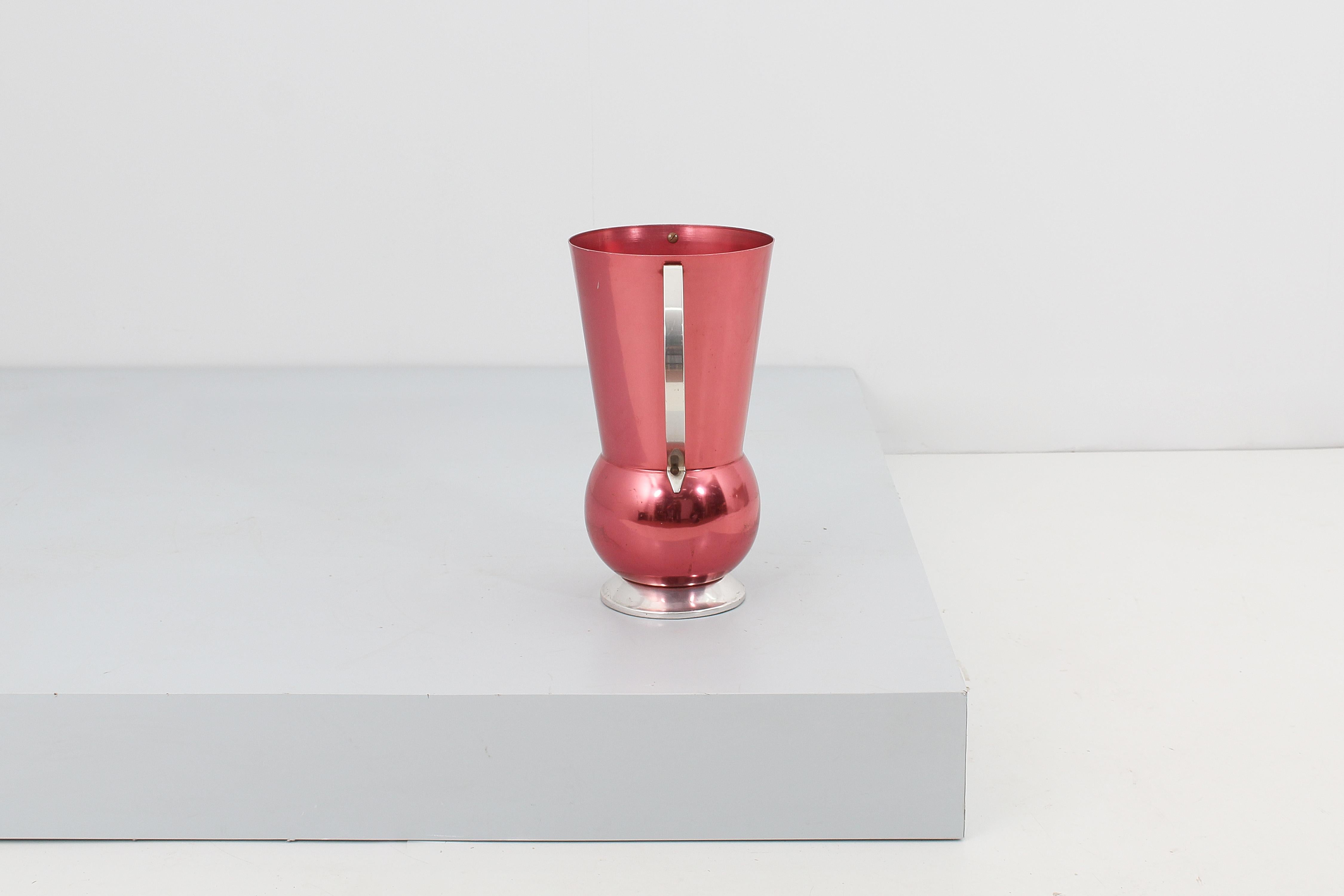 Beautiful umbrella stand with double handle, in fuchsia and silver anodized aluminum, with 