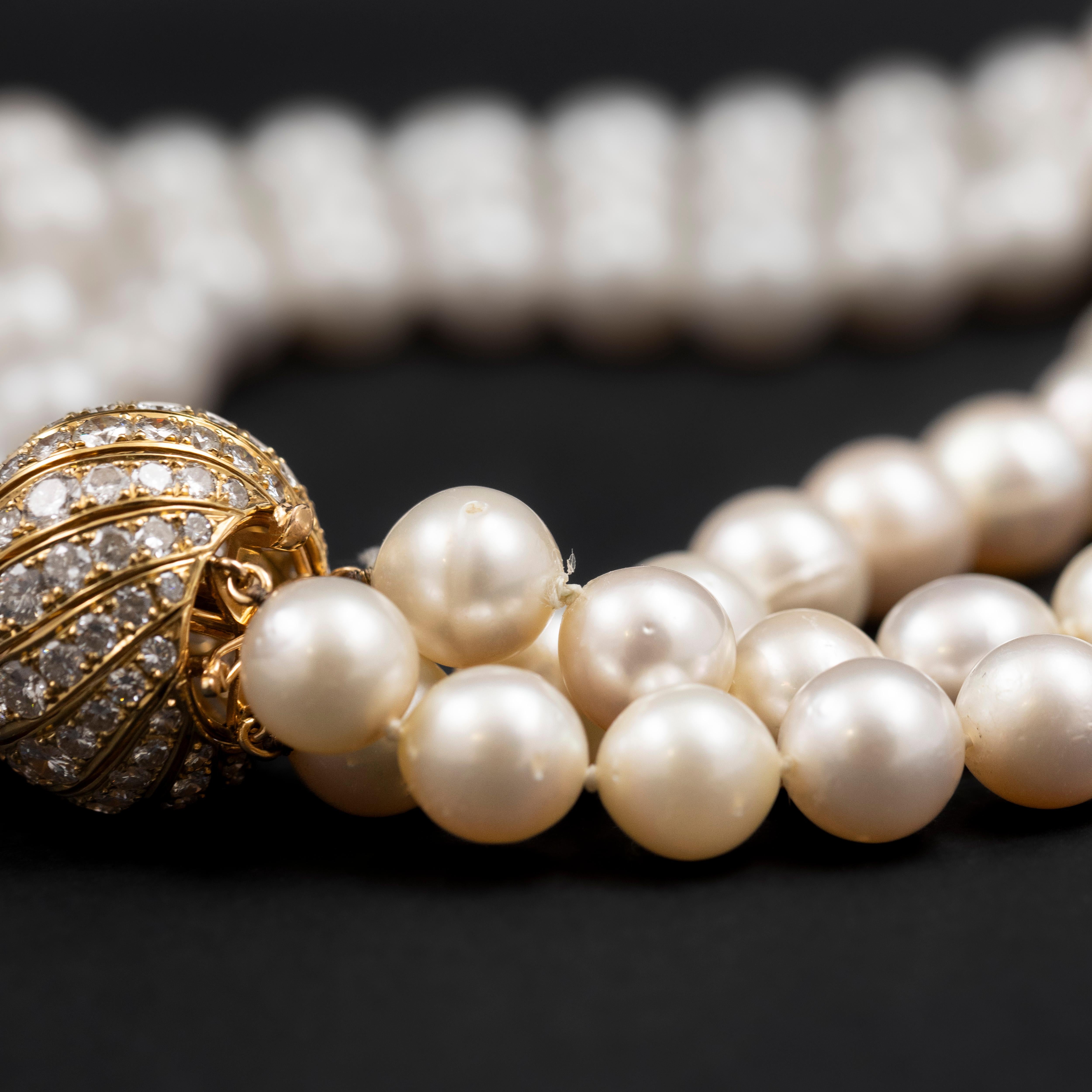 Collier de perles des mers du Sud du milieu du siècle avec fermoir en diamant et or jaune 1950s 1960s en vente 4