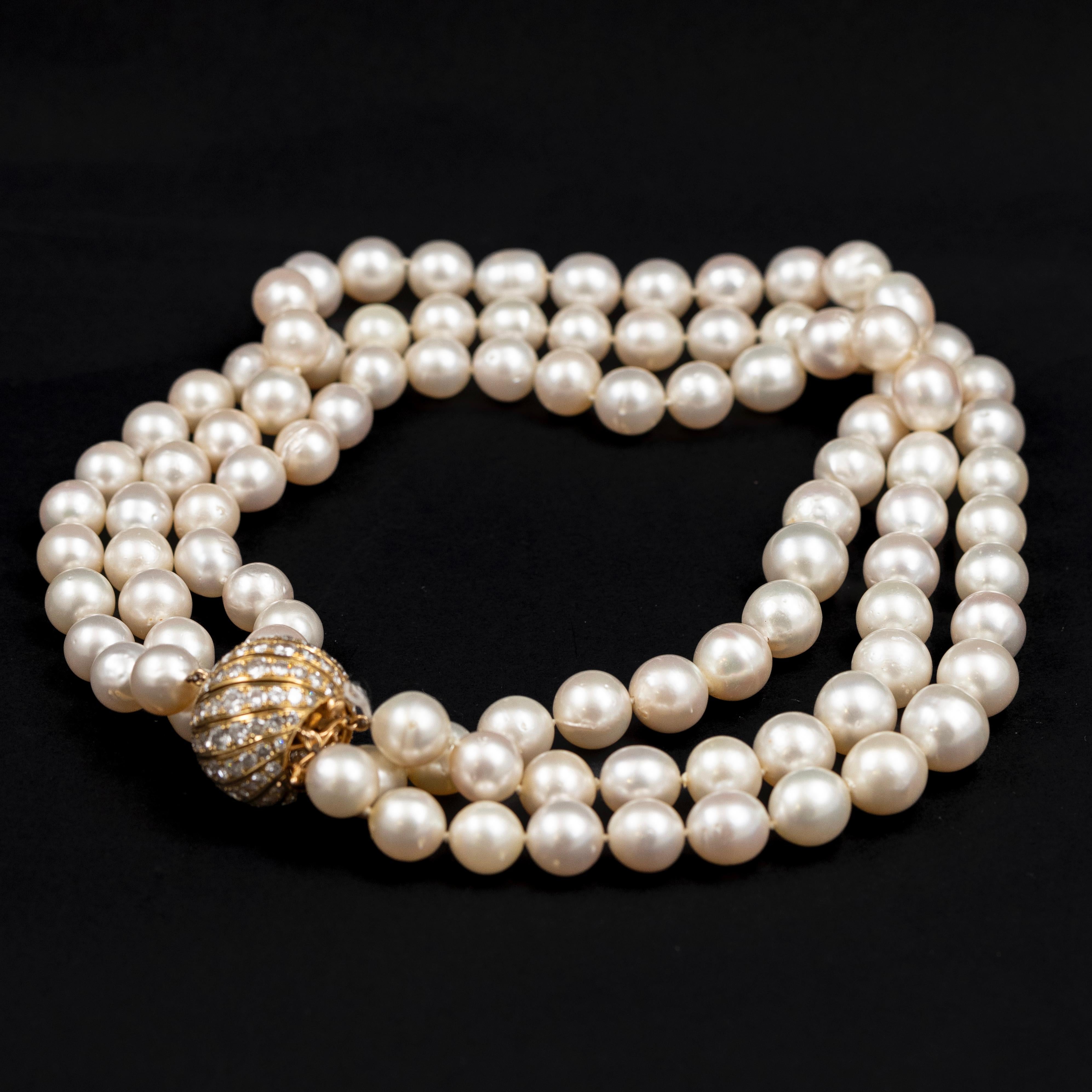 Collier de perles des mers du Sud du milieu du siècle avec fermoir en diamant et or jaune 1950s 1960s en vente 8