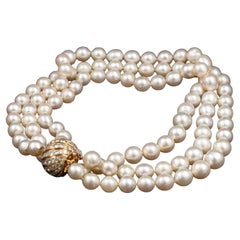 Collier de perles des mers du Sud du milieu du siècle avec fermoir en diamant et or jaune 1950s 1960s