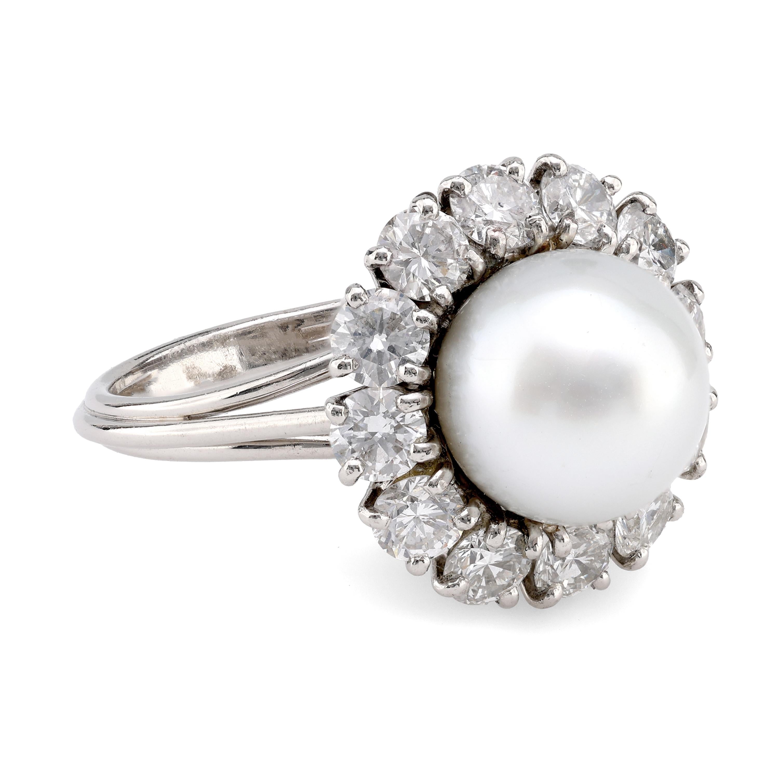 Mid-Century Südseeperlen Diamant Platin Cocktail Ring (Brillantschliff)