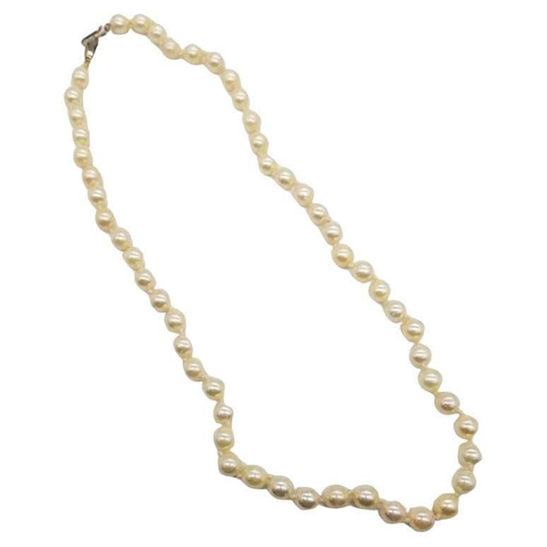 Mid-century South Sea Roud Pearl Choker Necklace on Silk Cord w/ Silver Clasp For Sale