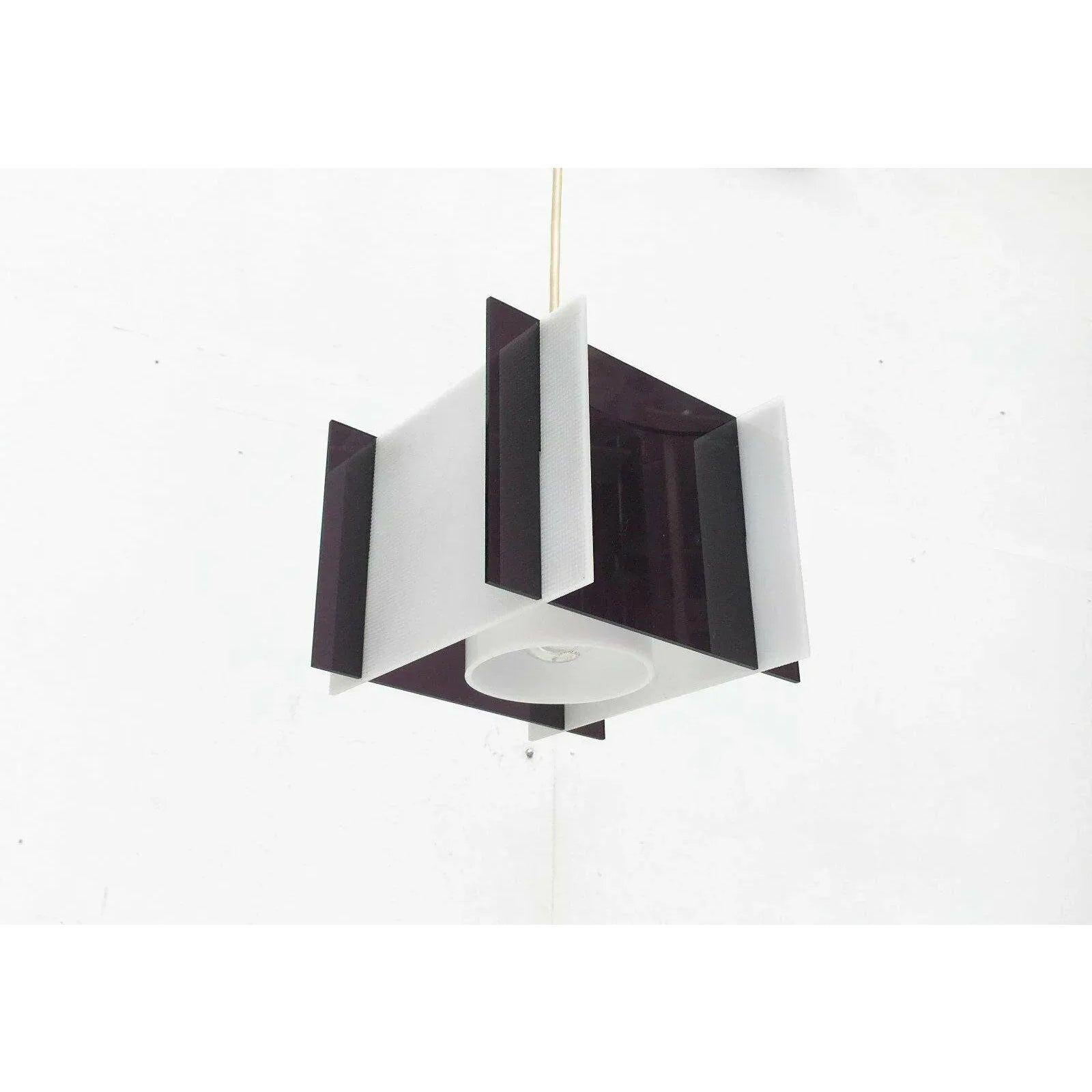 Lampada a sospensione a cubo in acrilico di metà secolo A Space AGE, anni '60 in vendita 5