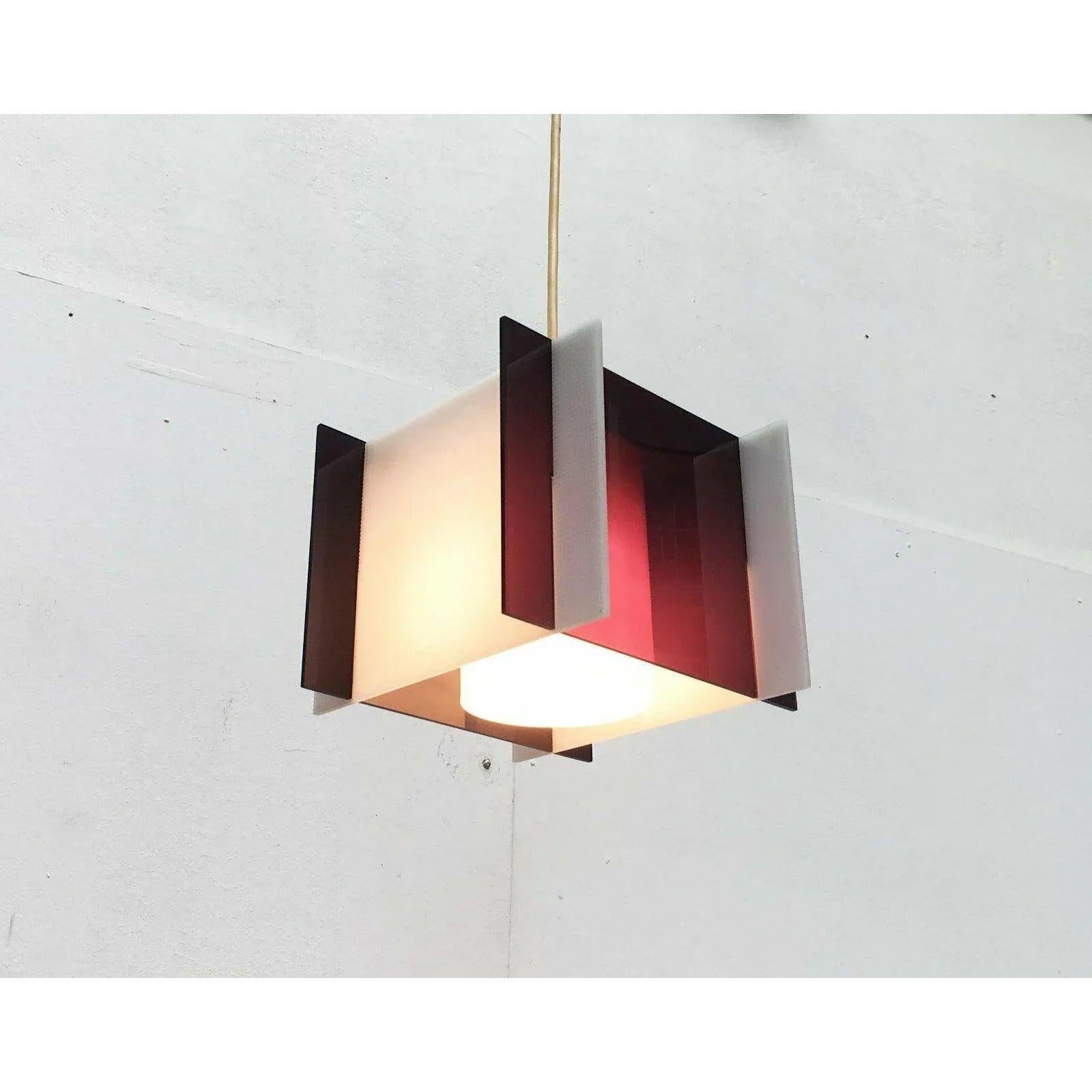 Lampada a sospensione a cubo in acrilico di metà secolo A Space AGE, anni '60 in vendita 1
