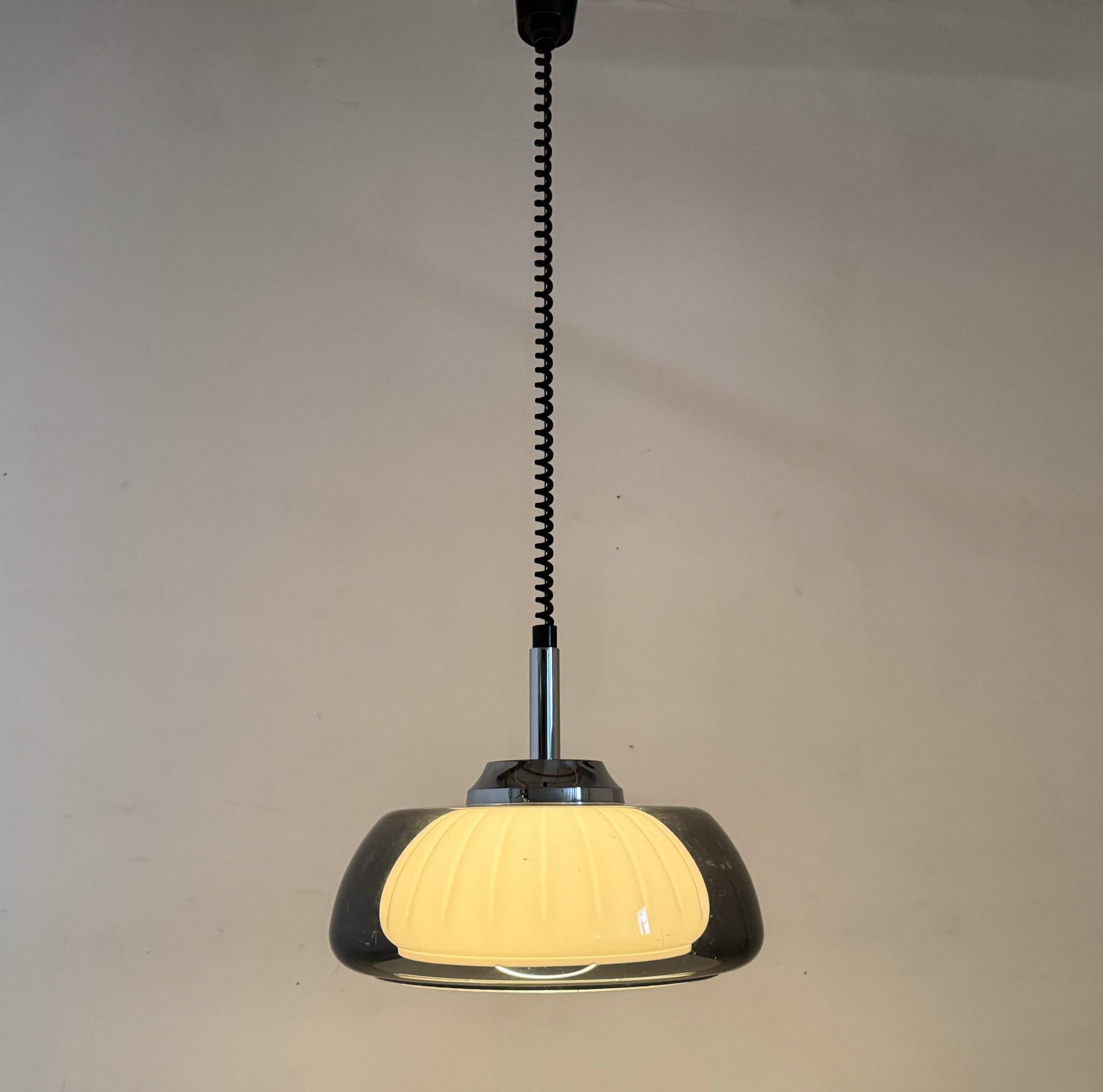 Mid-Century Space Age Adjustable Pendant Light, Italy For Sale 4
