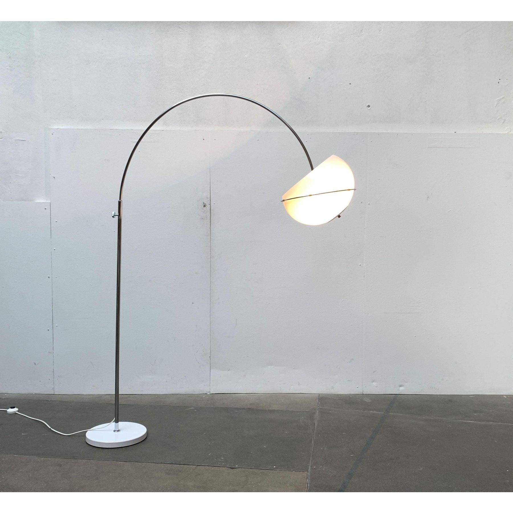 Mid-Century Space Age Arc Floor Lamp from Gepo, 1960s In Excellent Condition For Sale In Hamburg, DE