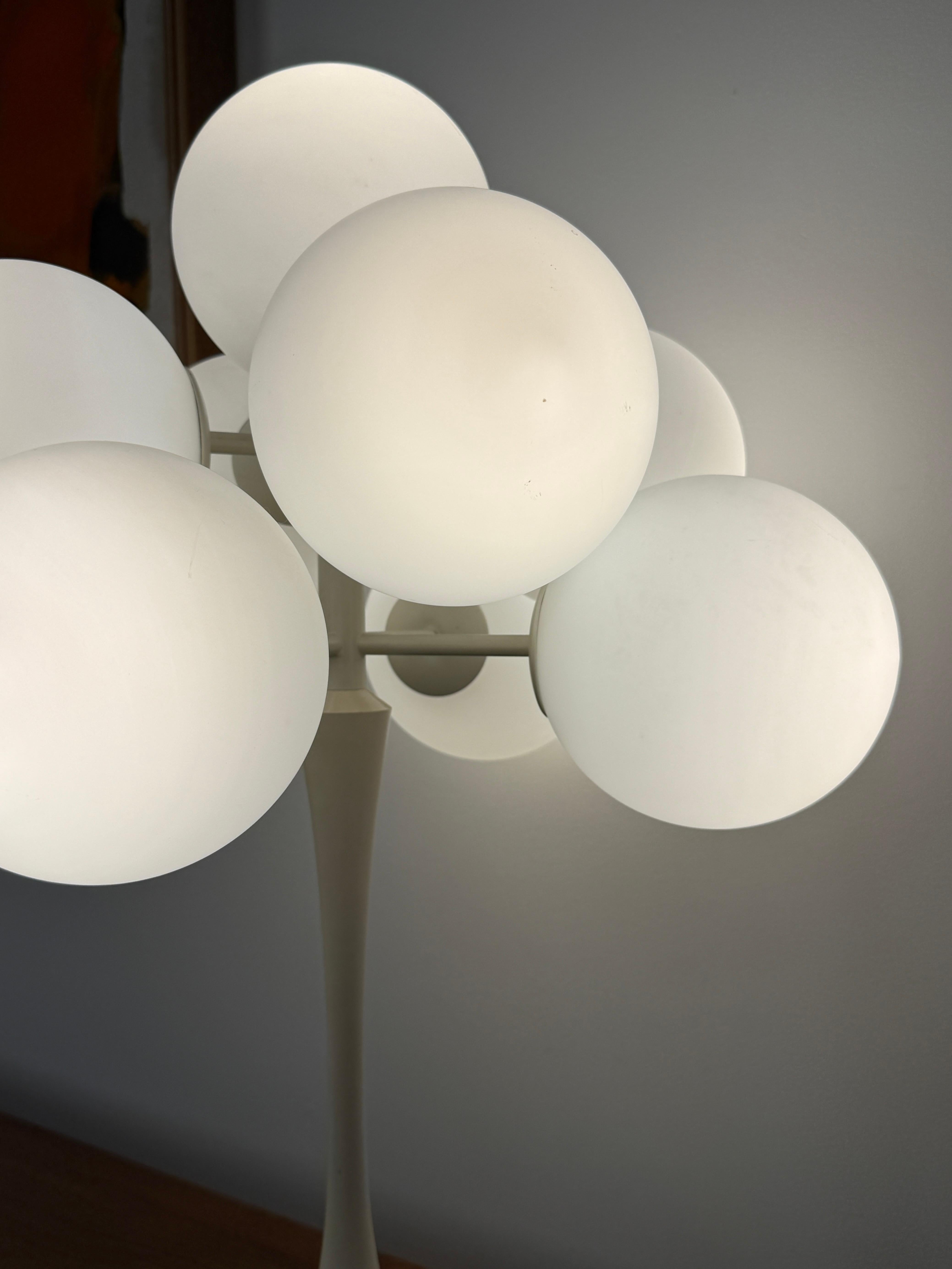 Mid Century Space Age Atomic White Glass Globe Tulip Table Lamp by E.R. Nele 4