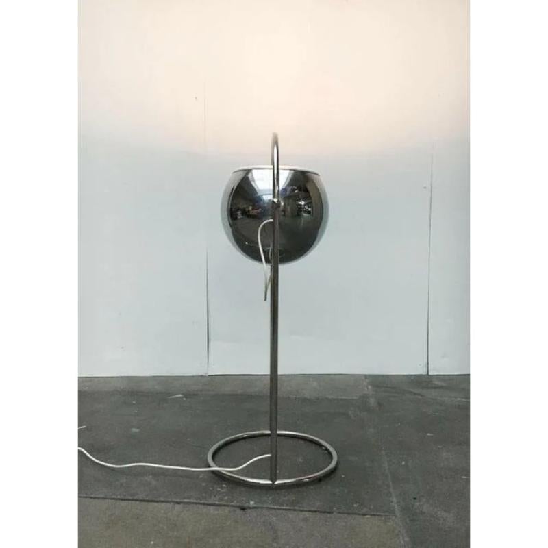 Lampada da terra a sfera di metà secolo, A Space Ball, anni '60 in vendita 2