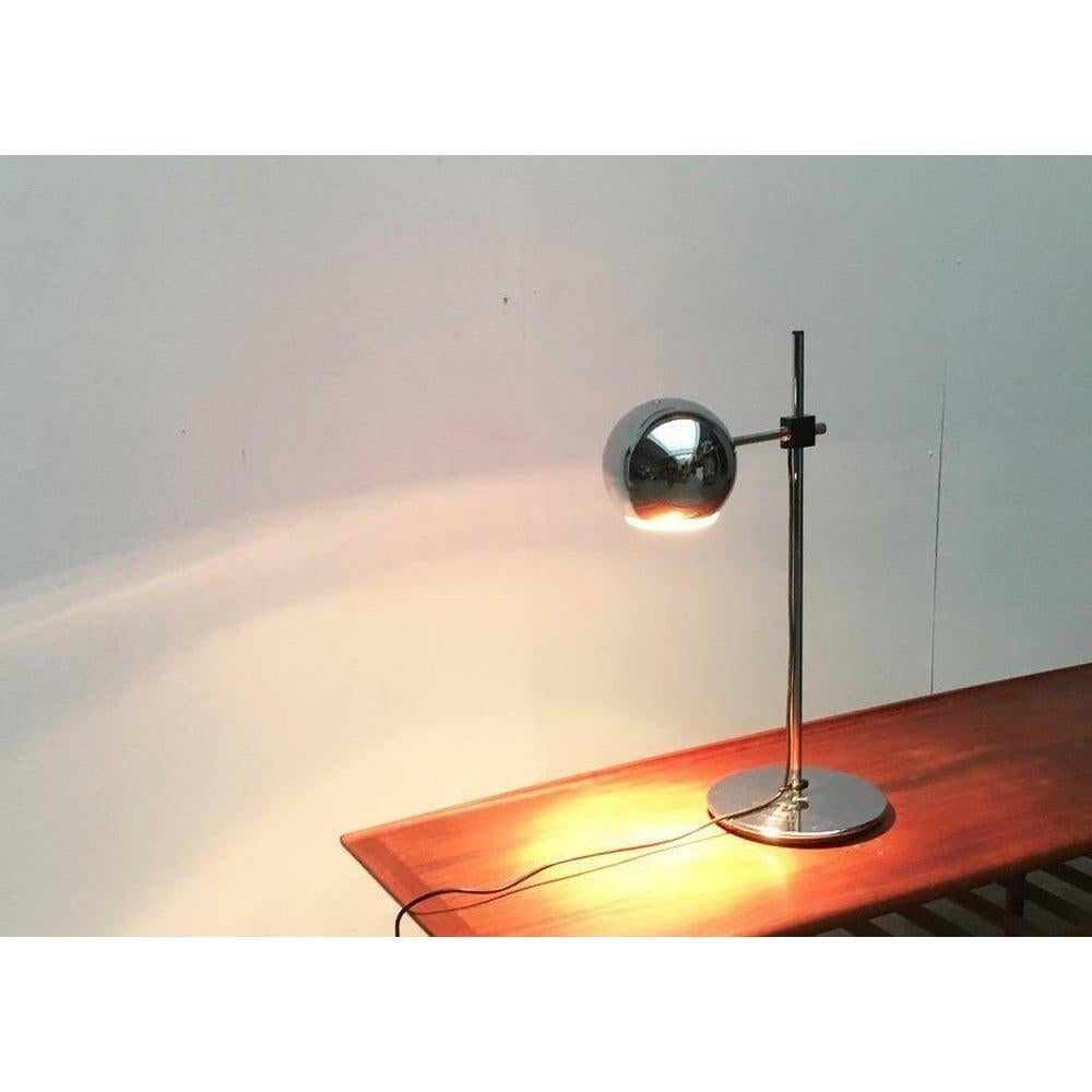 Lampe de table de l'ère spatiale du milieu du siècle dernier en chrome Staff, Allemagne, années 1960 en vente 3
