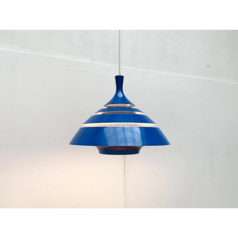 Lámpara Colgante Lamellar Azul de la Era Espacial de Mediados de Siglo de Hans-Agne Jakobsson, Años 60 en venta 4