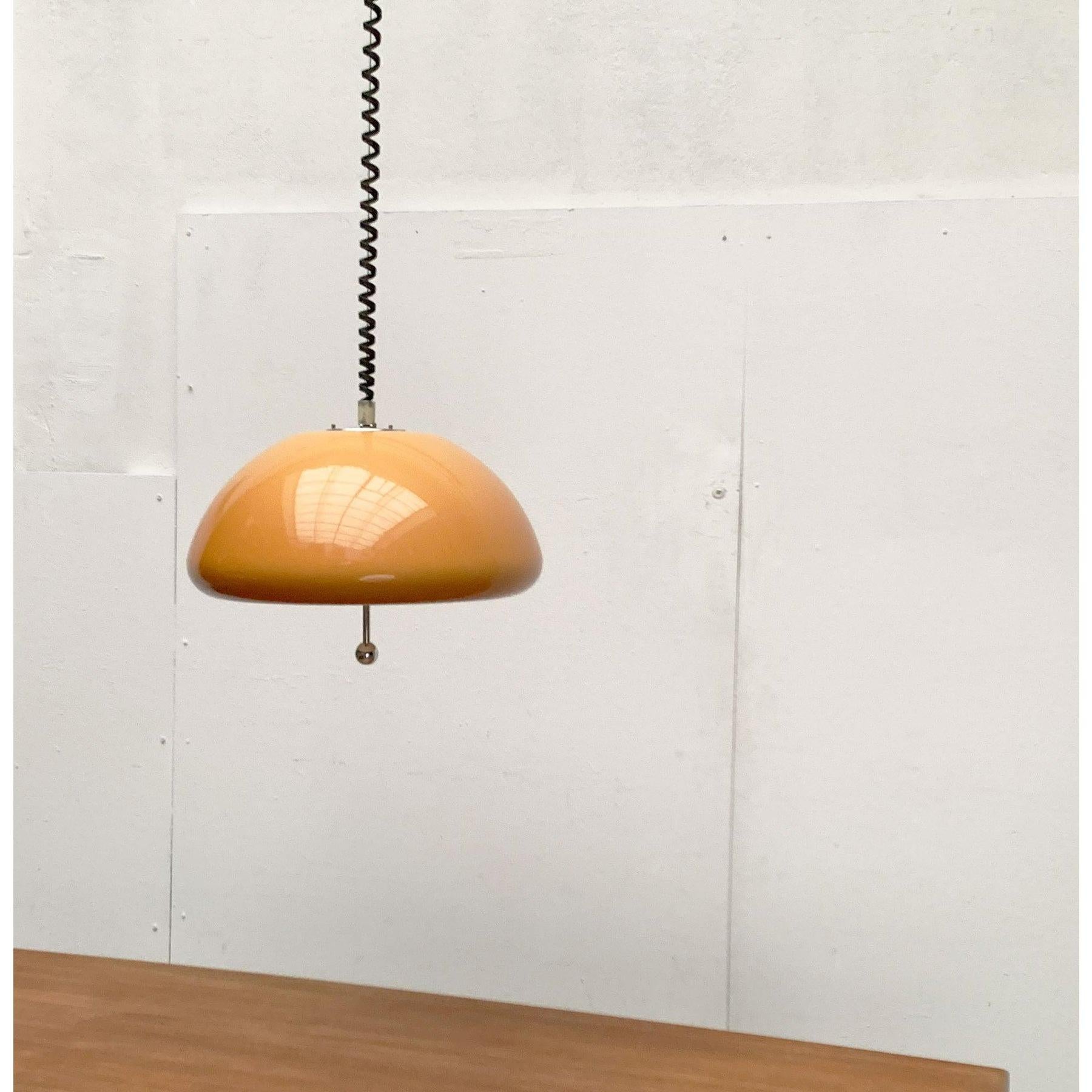 Lampe suspendue Cabras de l'ère spatiale du milieu du siècle dernier par Luigi Massoni pour Guzzini, années 1960 en vente 5