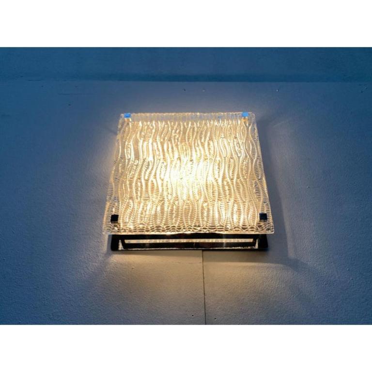Lampada da parete Space and Chrome e vetro ghiaccio di metà secolo, anni '60 In condizioni ottime in vendita a Hamburg, DE