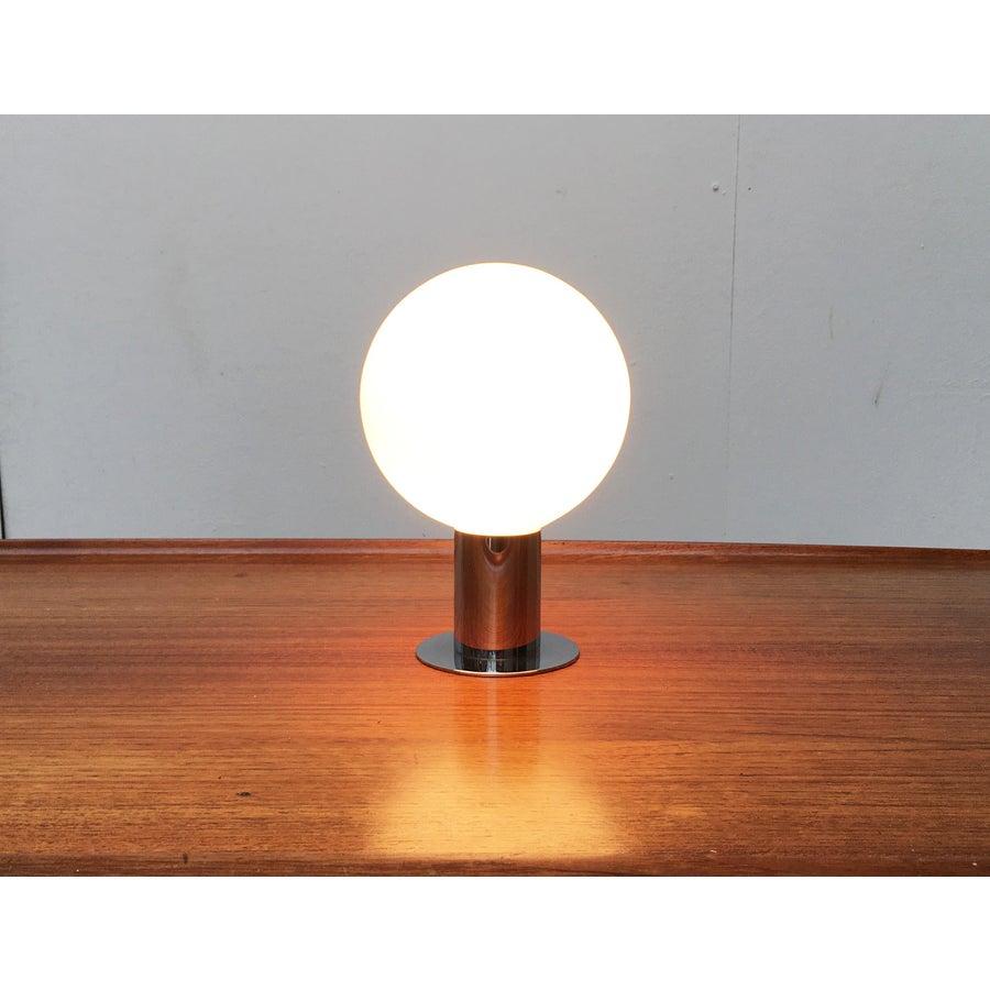 Mid-Century Modern Lampe de table Space and Chrome et verre du milieu du siècle dernier en vente