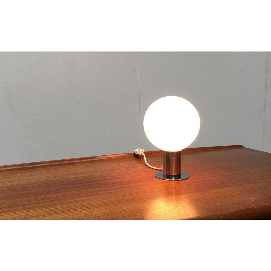 20ième siècle Lampe de table Space and Chrome et verre du milieu du siècle dernier en vente