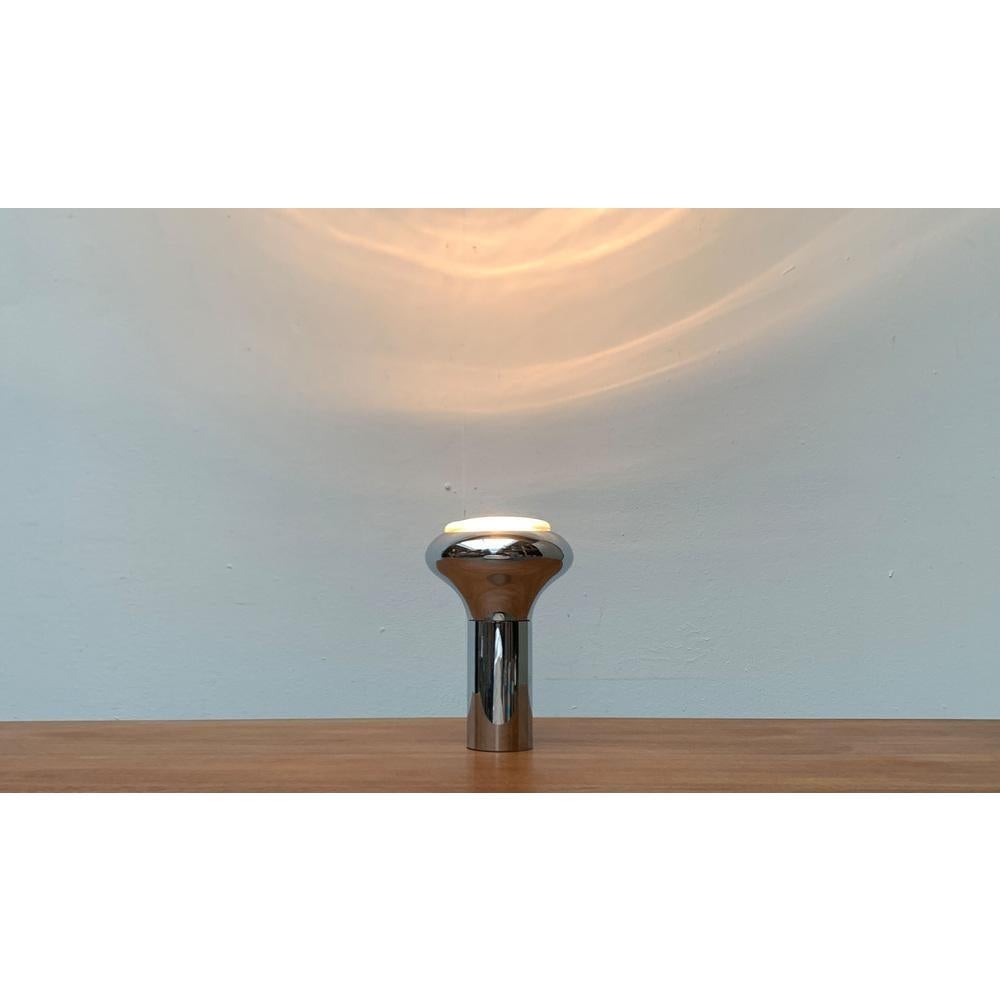 Lámpara de mesa cromada de la era espacial de mediados de siglo, años 60 en venta 4