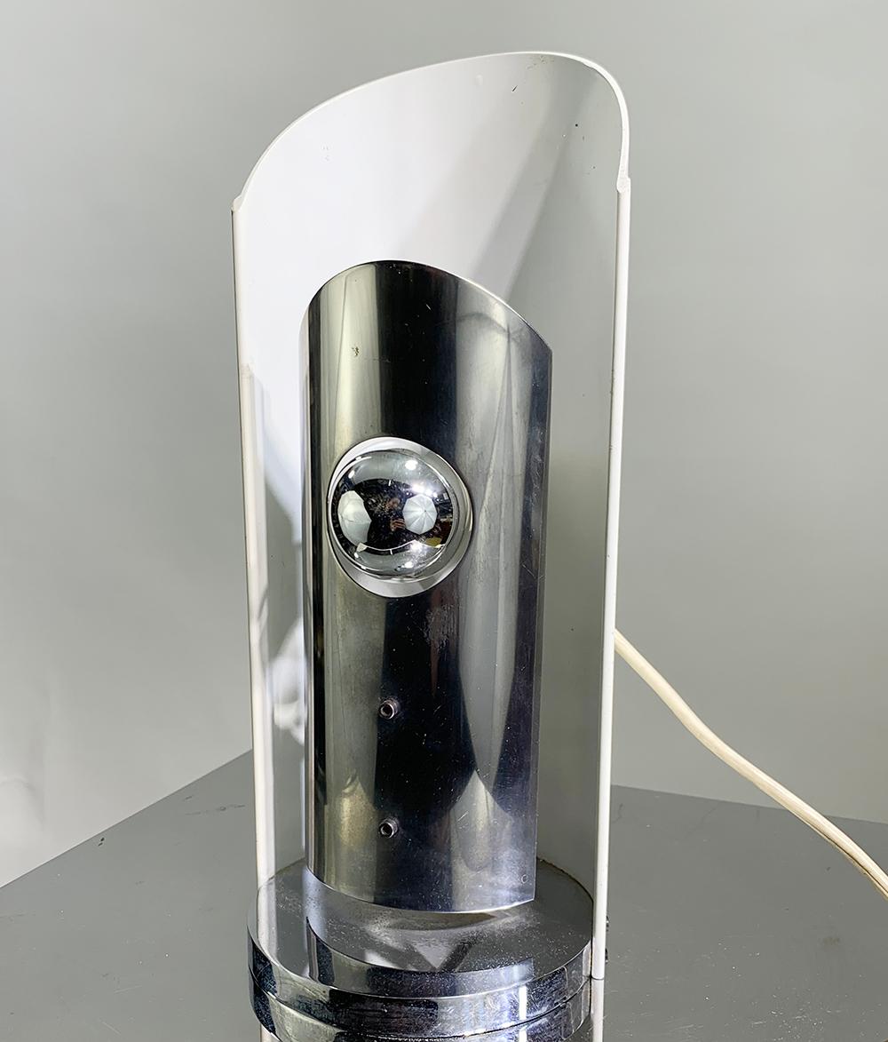 Mid- Century Space Age Chrome Table Lamp, circa 1970 For Sale 2