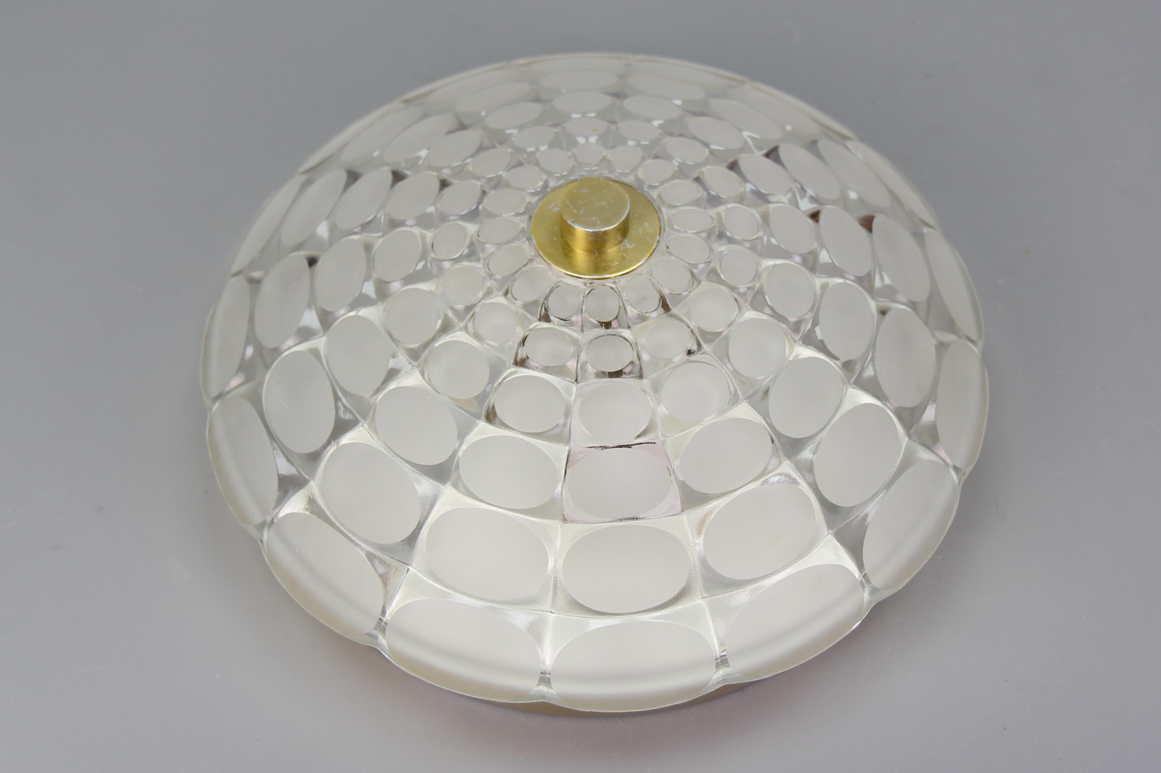 Lampe murale ou encastrée ronde en verre clair et dépoli du milieu du siècle A Space en vente 4