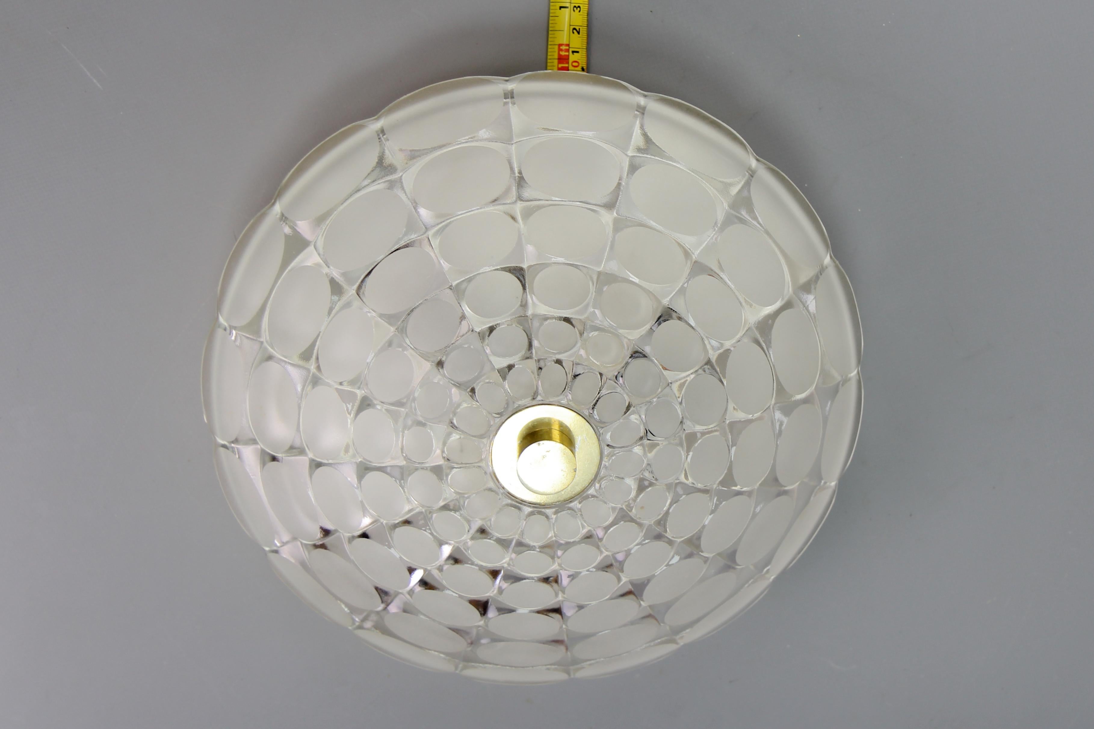 Lampe murale ou encastrée ronde en verre clair et dépoli du milieu du siècle A Space en vente 8