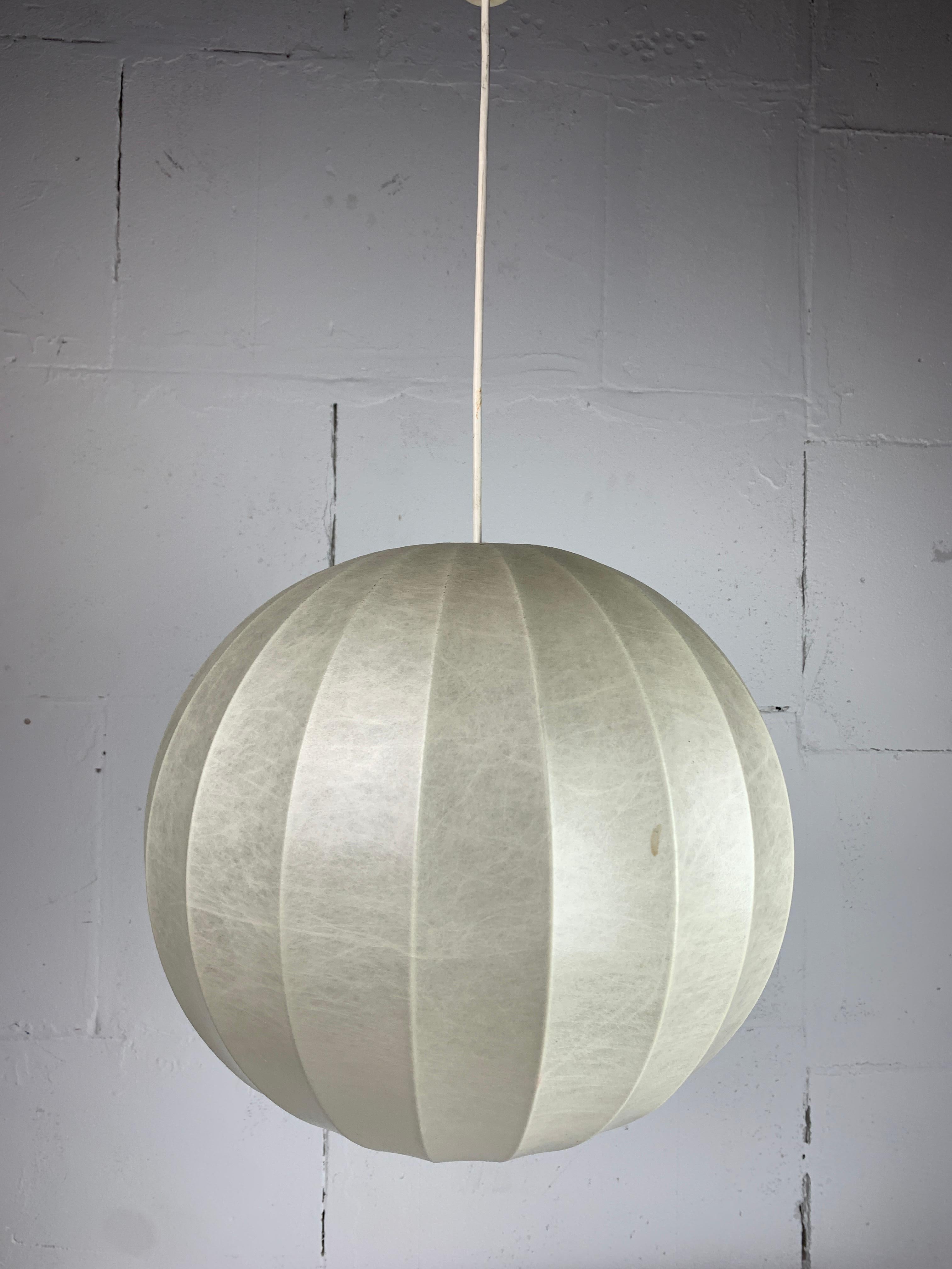Lampada a sospensione Cocoon di metà secolo A Space AGE, 1960 in vendita 5