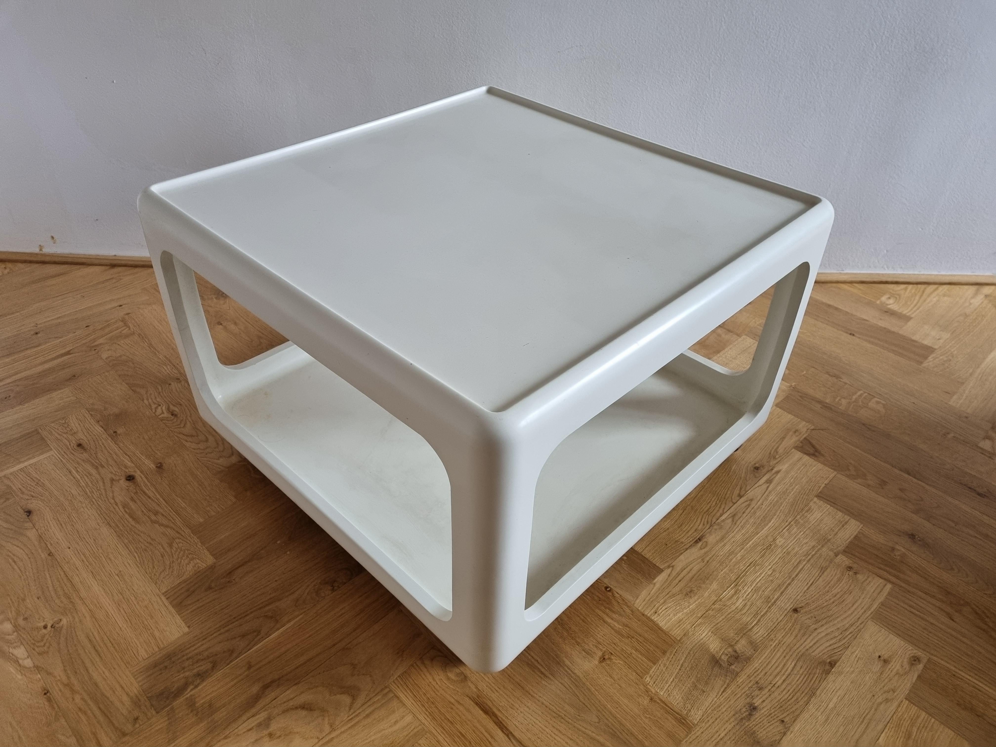 Mid-Century Space Age Coffee Table, Peter Ghyczy and Ernst Moeckl, Germany, 1970 2