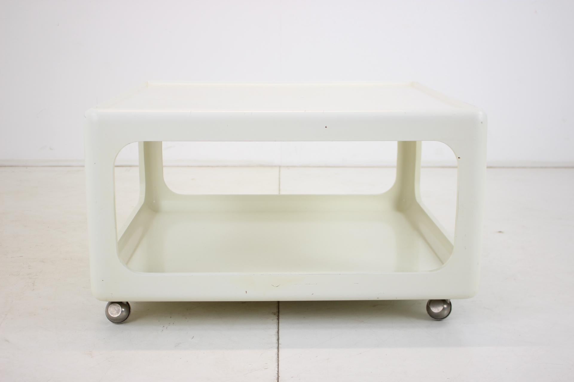 Mid-Century Space Age Coffee Table, Peter Ghyczy and Ernst Moeckl, Germany, 1970 For Sale 1