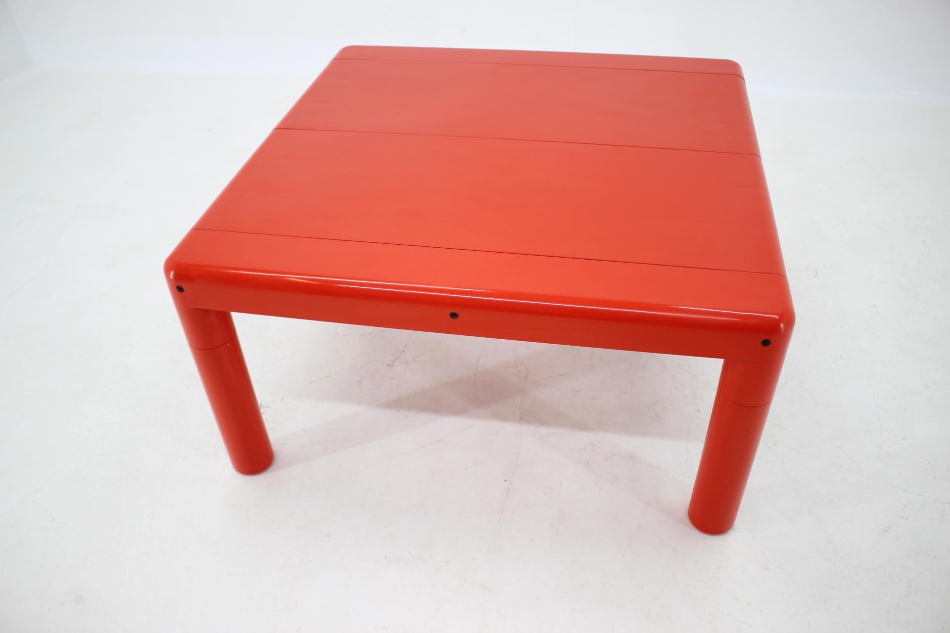 Mid-Century Modern Midcentury Space Age Coffee Table UPO, Eero Aarnio, Finland, 1970s For Sale