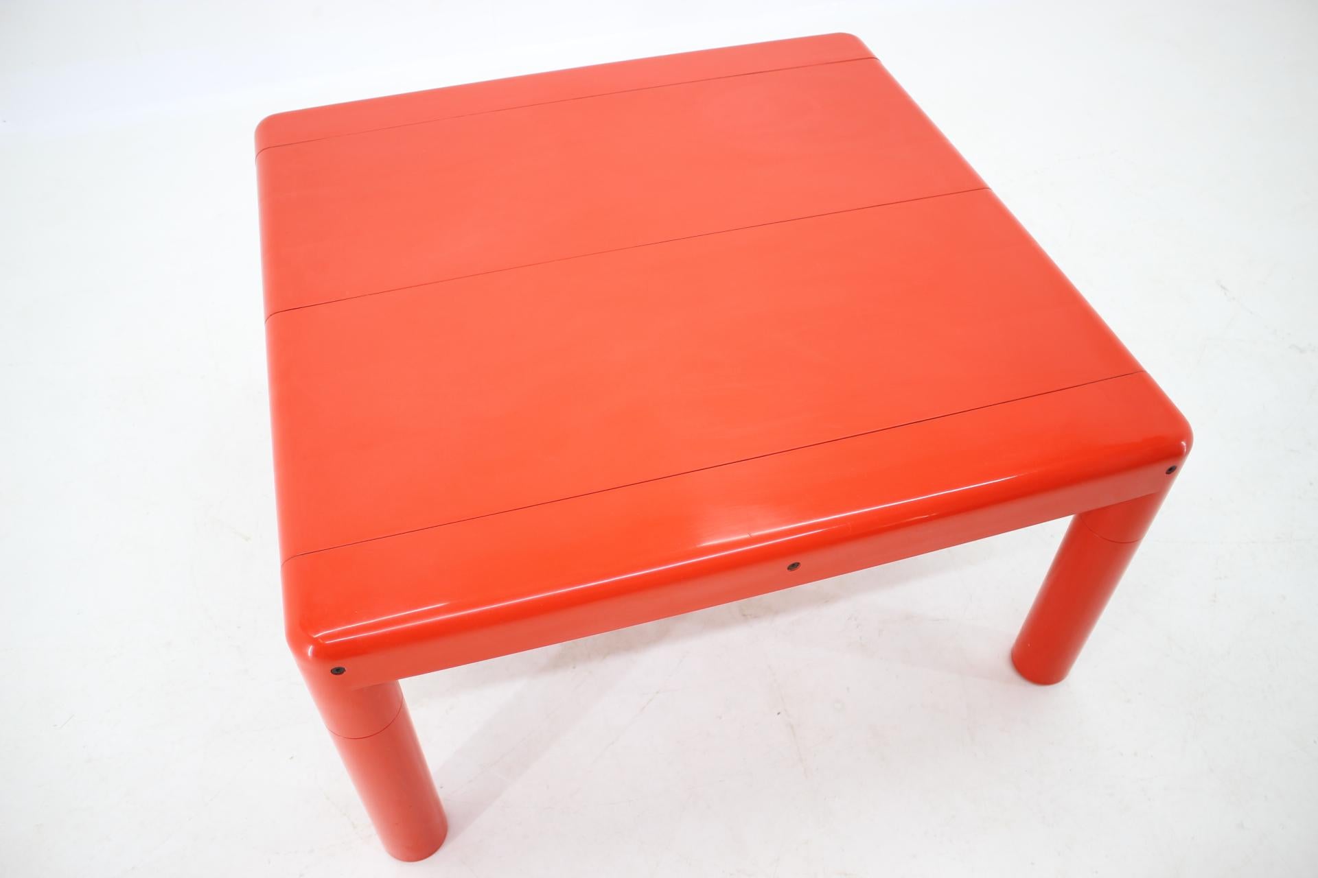 Late 20th Century Midcentury Space Age Coffee Table UPO, Eero Aarnio, Finland, 1970s For Sale