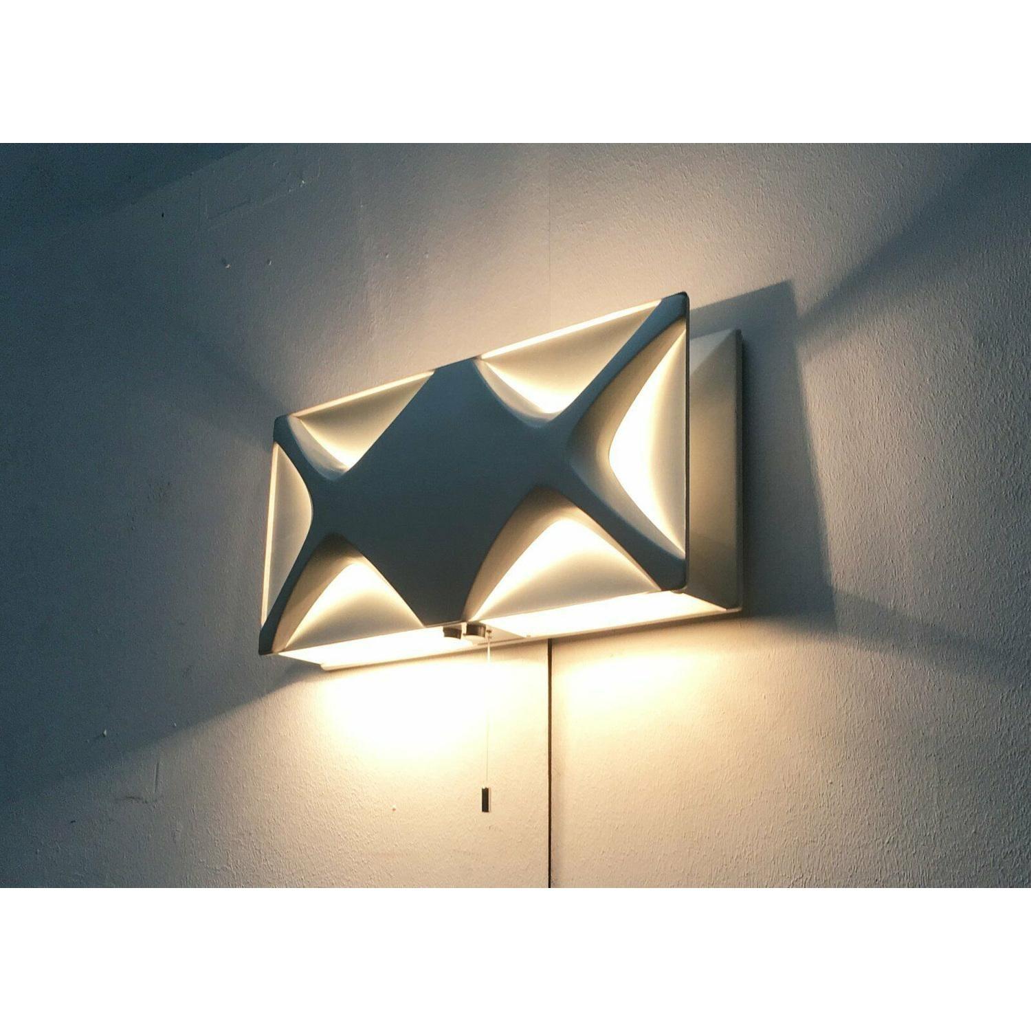 Lampada da parete in stile A Space Age Cross Oyster di Klaus Link, Germania, 1960 in vendita 4