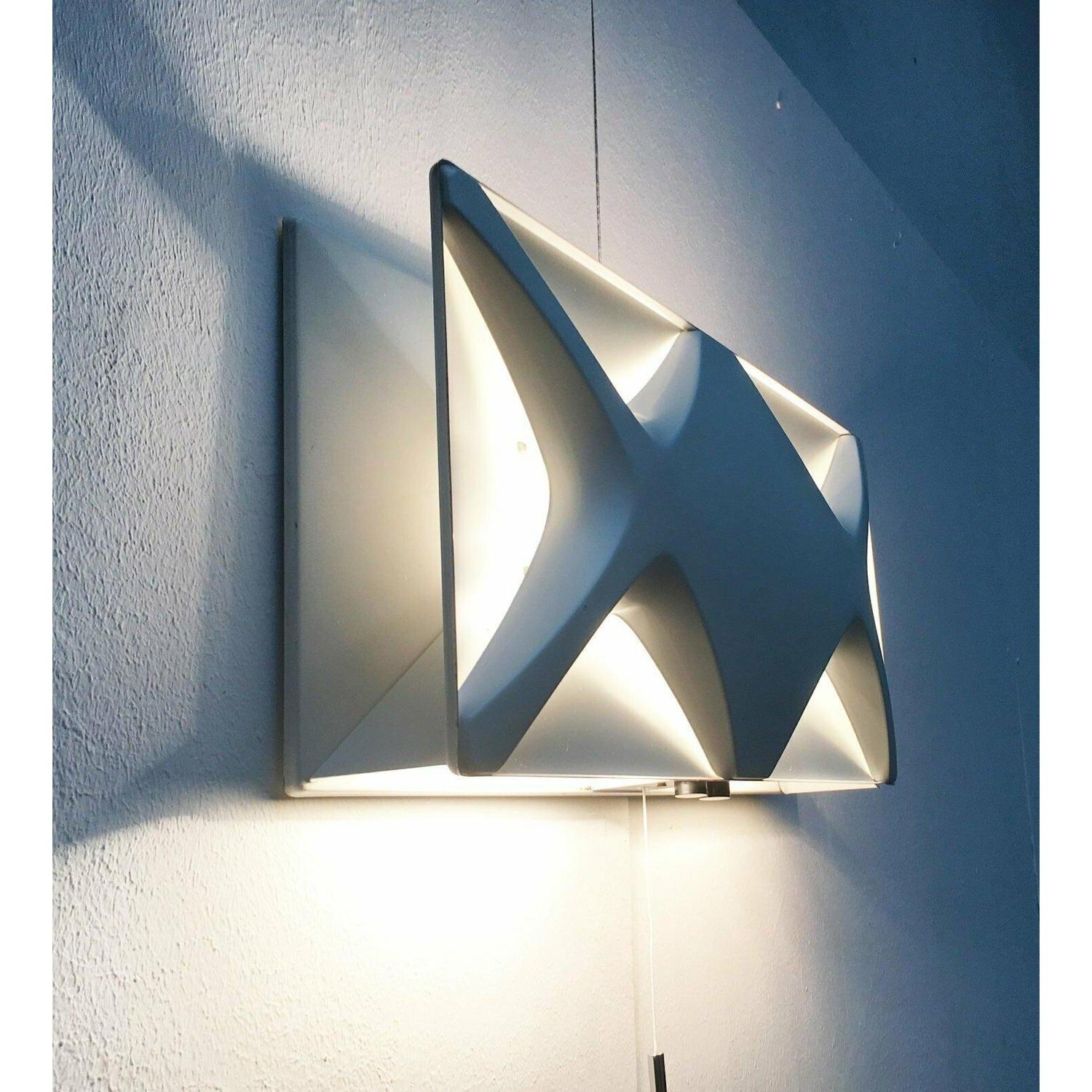 Mid-Century moderno Lampada da parete in stile A Space Age Cross Oyster di Klaus Link, Germania, 1960 in vendita