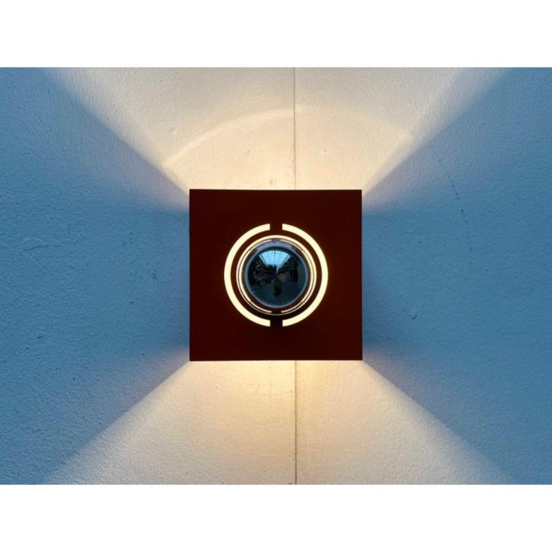 Mid-Century moderno Lampada da parete a cubo dell'era spaziale di metà secolo, anni '60 in vendita