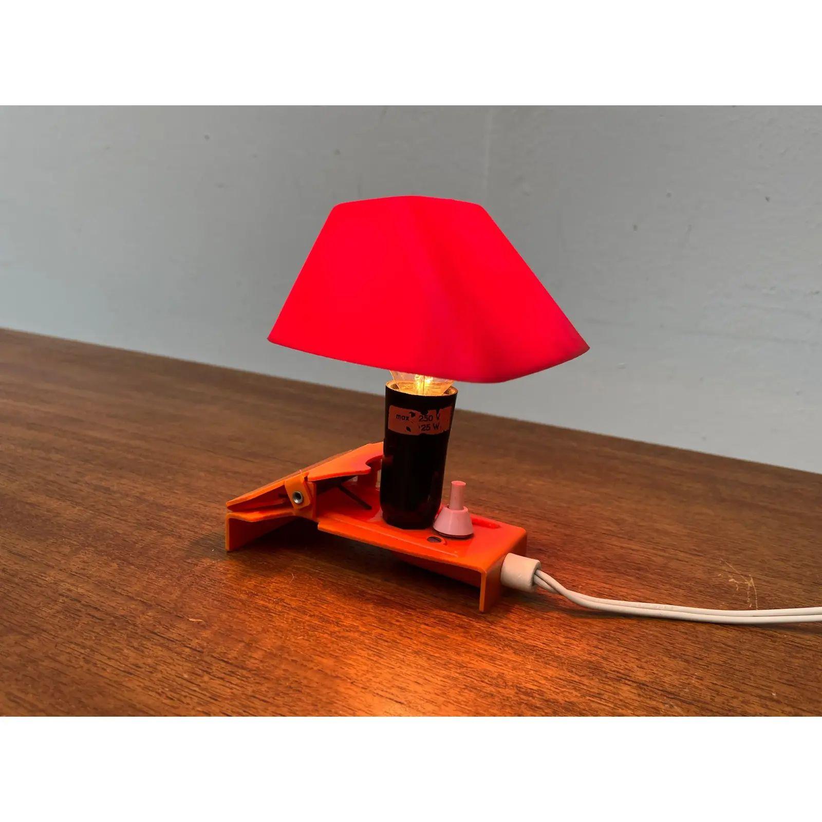 Lampada a CLAMP della DDR, metà secolo, di Krania, 1960 in vendita 1