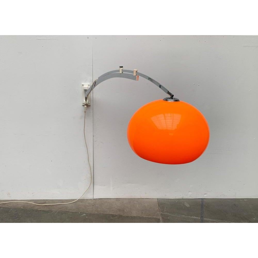 Lampada da parete ad arco estensibile di metà secolo A Space Age, anni '60 in vendita 1