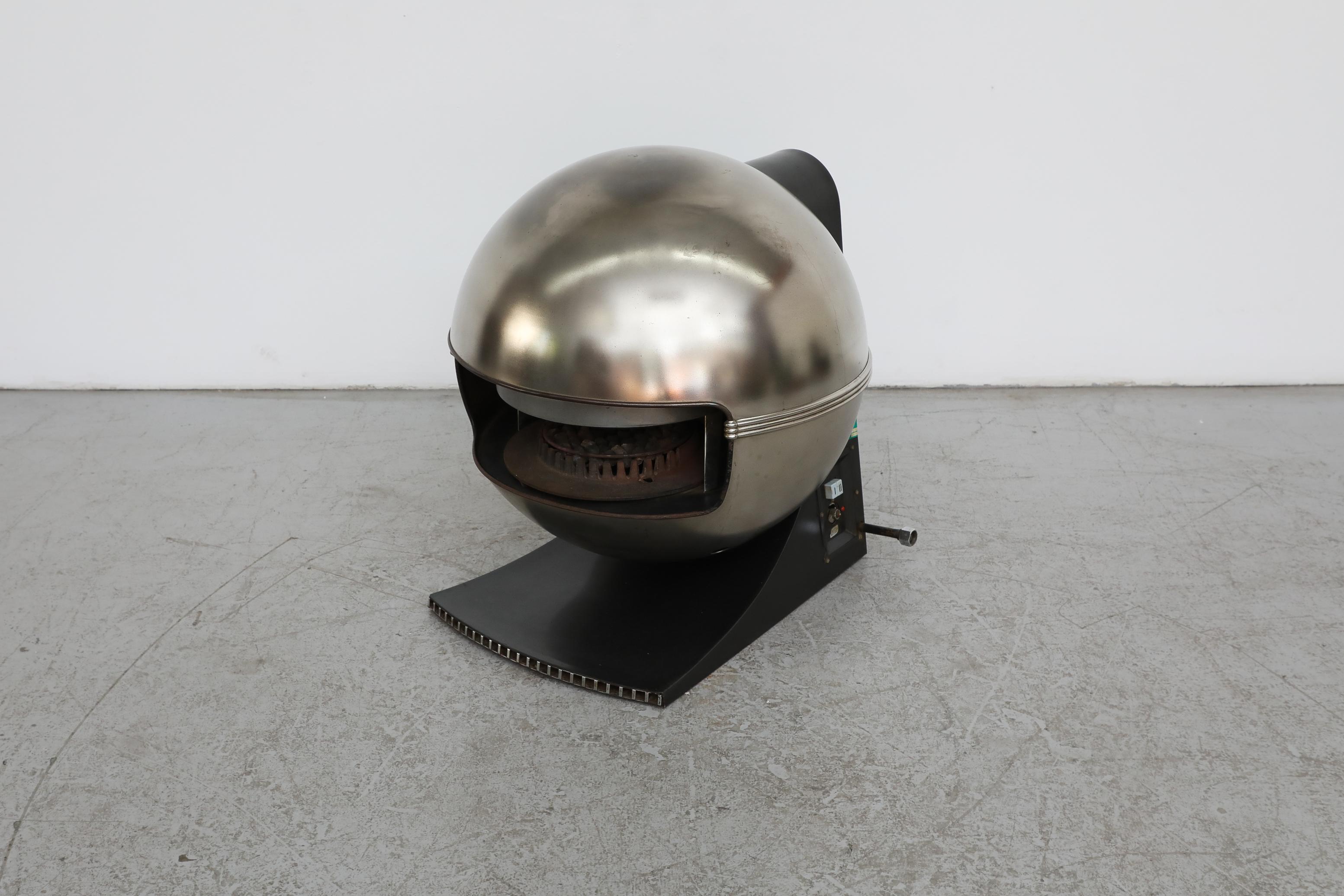 Mid-Century Space Age Fireplace by Richard Wolthekker, 1965 For Sale 2