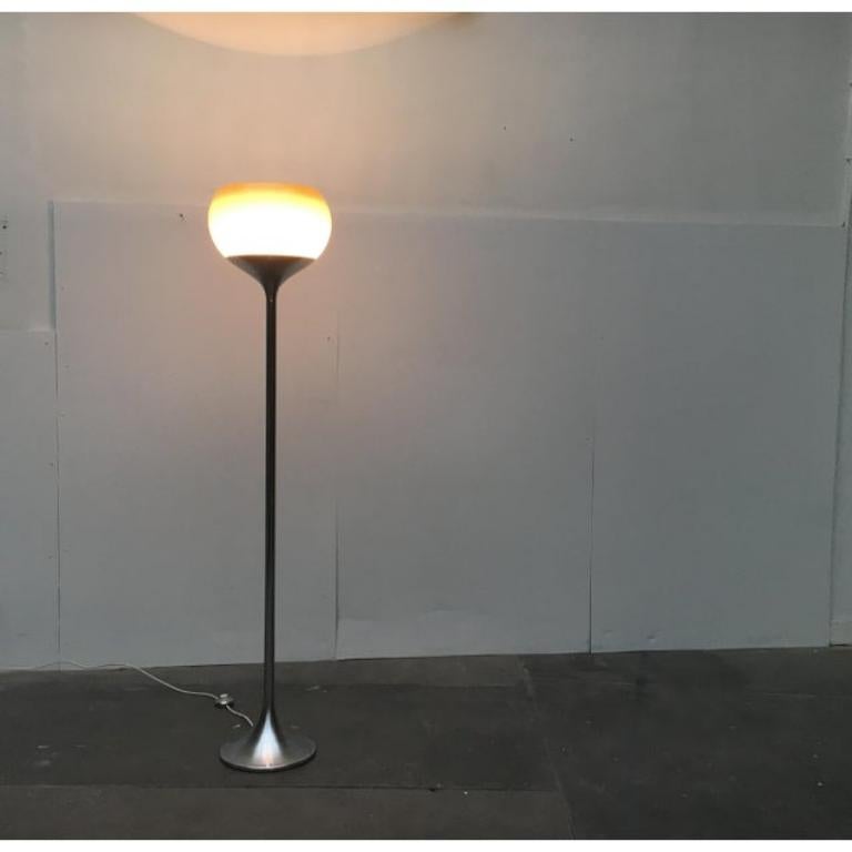Mid-Century Modern Lampadaire Flash de l'ère spatiale du milieu du siècle dernier de Guzzini, 1970 en vente