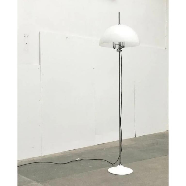 Métal Lampadaire de l'ère spatiale du milieu du siècle dernier de Gino Sarfatti pour Artimeta, années 1960 en vente