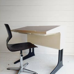 Midcentury Space Age Flötotto Desk and Chair Luigi Colani, 1970 Germany