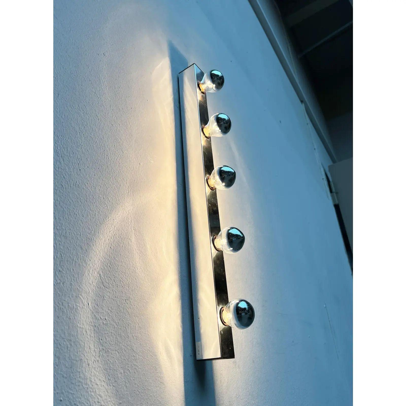 Lampada da parete di metà secolo in stile Space Age tedesco e cromo di Erco in vendita 4