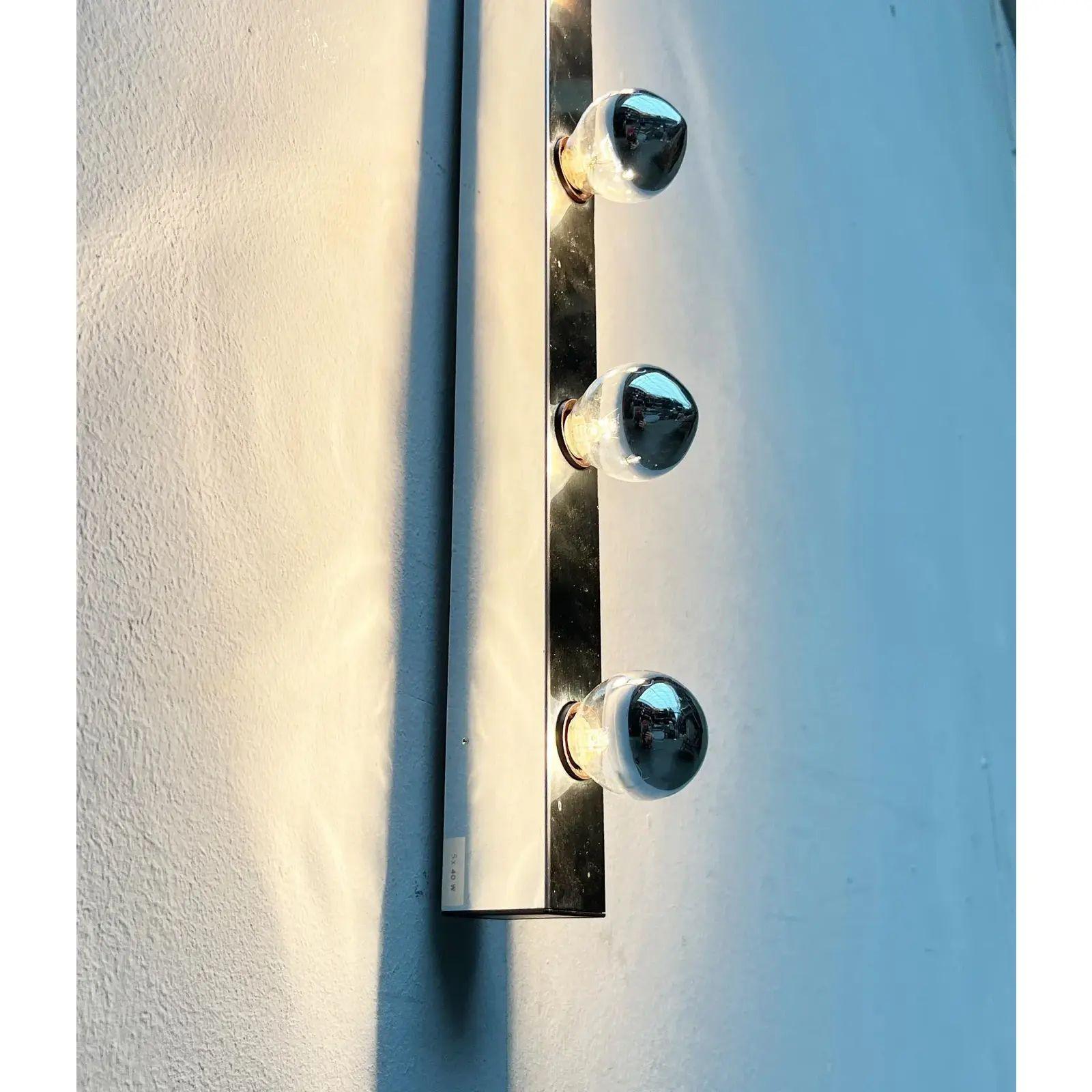 Lampada da parete di metà secolo in stile Space Age tedesco e cromo di Erco in vendita 2