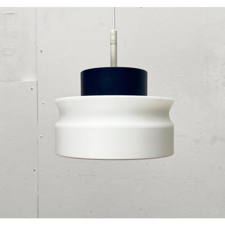 Lampada a sospensione in vetro tedesca A Space AGE, anni '70, di Staff in vendita 3