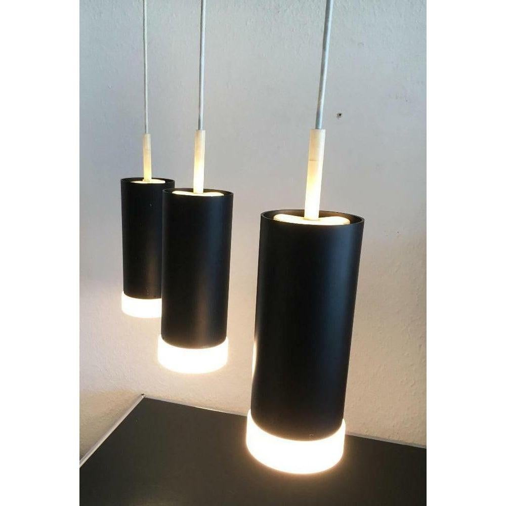 Lampada a cascata a triplo pendente minimalista tedesca della metà del secolo A Space, anni '60 in vendita 2