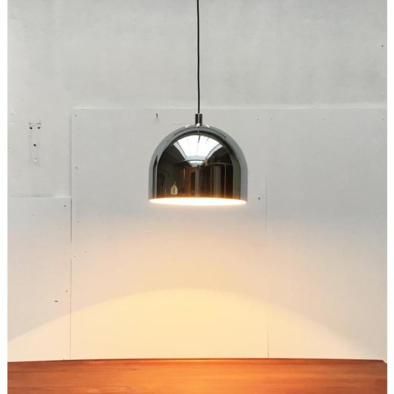Lampada a sospensione di metà secolo in stile Space Age tedesco, modello 5561, cromo, Staff, anni '70 in vendita 4