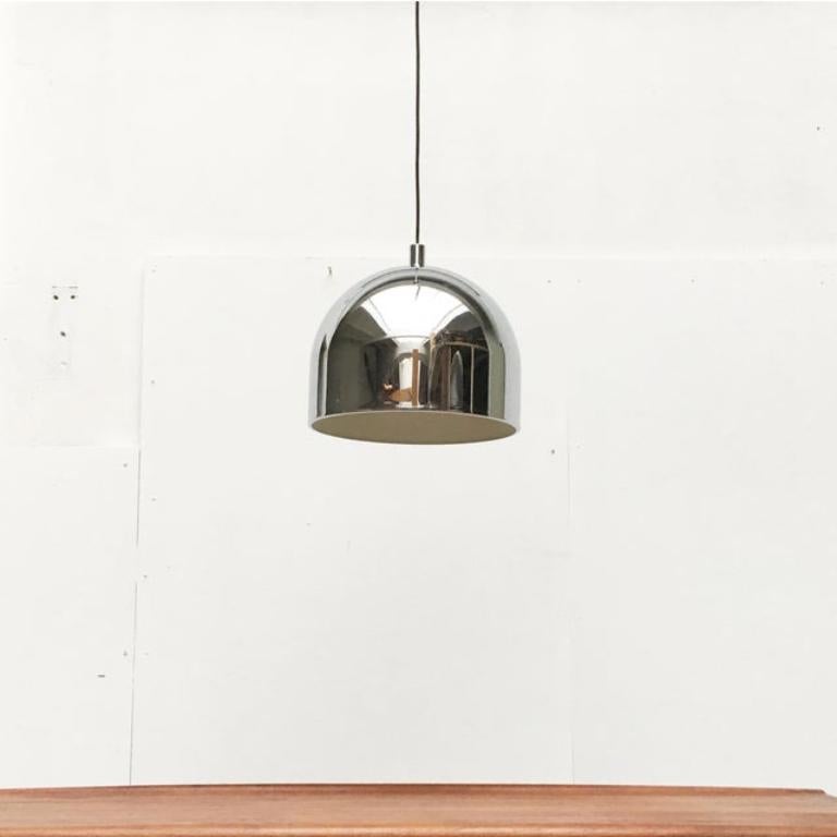 Lampada a sospensione di metà secolo in stile Space Age tedesco, modello 5561, cromo, Staff, anni '70 In condizioni buone in vendita a Hamburg, DE