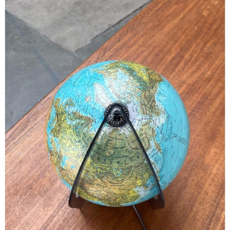 Mid-Century Space Age Illuminated Globe Table Lamp with Acrylic Stand, 1960s For Sale 5